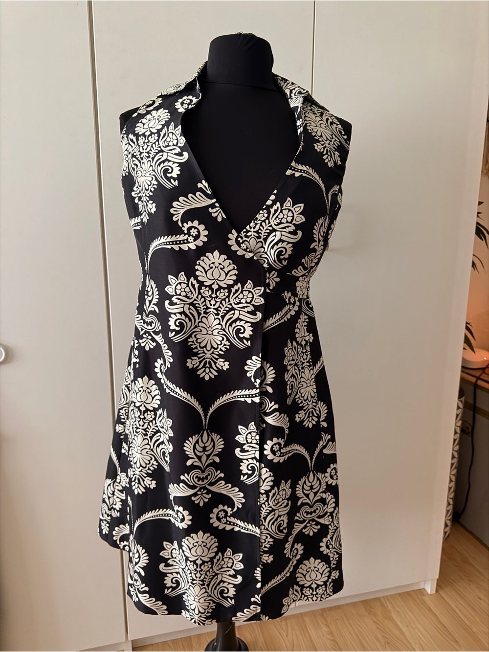 Ann Taylor Black and White wrap dress with black lining